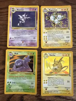 Lot 4 LP Pokemon Fossil Holo: Magneto 11/62 Raichu 14/62 Muk 13/62 Haunter 6/62 - Image 1