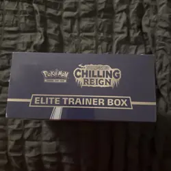 Pokemon Trading Card Sword & Shield Chilling Reign Elite Trainer Box Sealed - Image 2