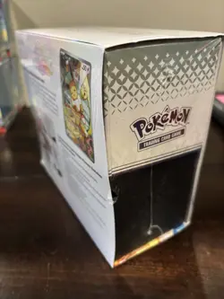Pokemon TCG Scarlet & Violet Prismatic Evolutions Elite Trainer Box ETB DMG a - Image 4