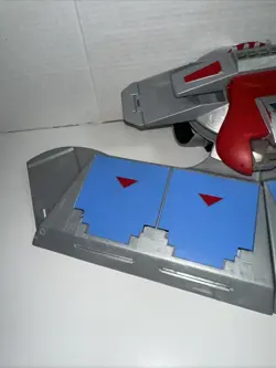 FOR PARTS**Yu-Gi-Oh Battle City Duel Disk Card Launcher Kazuki Takahashi 1996 - Image 4