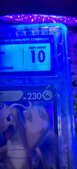 Graded Dragonite V Pokemon GO 049/071 2022 CGC 10 - Image 2