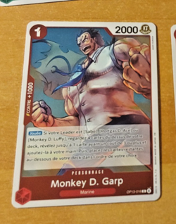 ONE PIECE CARD GAME HOLO CARTE FRANCAISE Monkey.D.Garp OP13-016 FR JCC MINT 2025 - Image 1