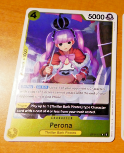 ONE PIECE ENGLISH CARD RARE HOLO GAME CARTE CARTE PERONA OP14-111 R EN MINT - Image 1