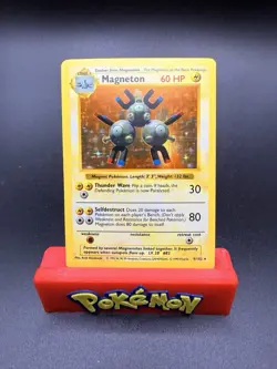 Shadowless Magneton 9/102 Base Set - Holo Pokemon Card - NM-w - Image 1