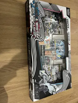 Pokemon TCG Unova Heavy Hitters Premium Collection Box – New & Factory Sealed - Image 2