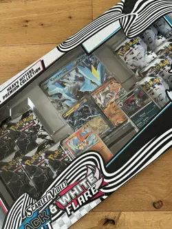 Pokemon TCG: Black Bolt & White Flare Unova Heavy Hitters Premium Collection Box - Image 3