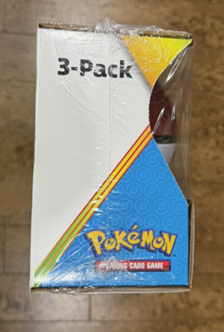 Pokemon TCG: Eevee Collector's Treasure Chest with 2 Poke Ball Tins (3-Pack) 820650101373 - Image 4