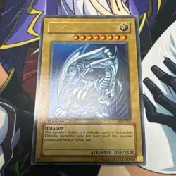 Blue-Eyes White Dragon SDK-001 1st ED Ultra Rare YuGiOh Asian English Holo - Image 1