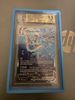 Pokemon TCG Vaporeon VMAX Premium Collection SWSH 182 - Image 1