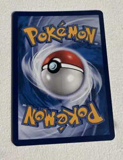 Pikachu V (Super Ball) Pokemon Card - 019/024 - Mint Condition - Chinese - Image 5