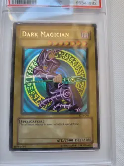 Yu-Gi-Oh! PSA 8 Dark Magician SDY-006 Ultra rare - Image 2