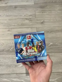 Topps Chrome® Bundesliga 2025/26 Sapphire Edition - Hobby Box| IN HAND ✅ - Image 1