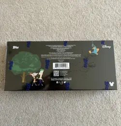 Topps Disney Neon 2026 Hobby Box - IN HAND✅ - Image 2