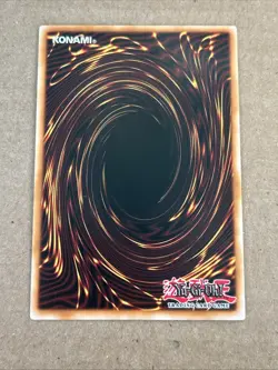 Yu-Gi-Oh! Berry Magician Girl MVP1-EN014, Ultra Rare, 1st Edition, NM - Image 2