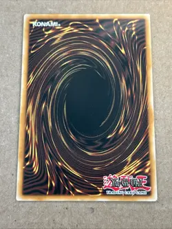 Yugioh Dark Magician Girl YGLD-ENB03 Ultra Rare NM - Image 2