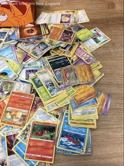 2.5LB Lot of Various Assorted Pokemon Cards TCG CCG in Collectible Box - Image 5