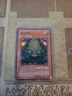 YUGIOH KAZEJIN MRD-026 SUPER 1ST ED HP 1996 - Image 1