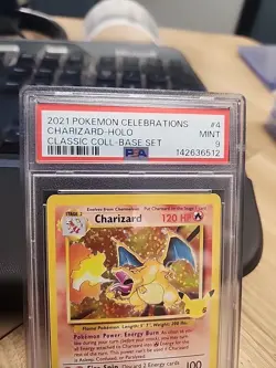 Charizard-Holo Pokemon Celebrations Classic Collection 4 NM PSA 9 - Image 2