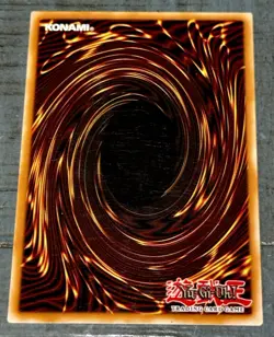 Yugioh Red-Eyes B. Dragon SDJ-001 Ultra Rare Unlimited Collectible Card! - Image 2