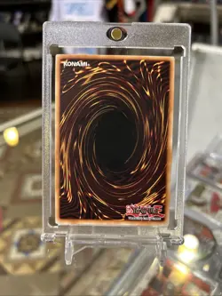 1996 Yu-Gi-Oh! Blues-Eyes White Dragon Limited Edition Kazuki Takahashi Mint!!! - Image 2