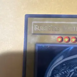 Konami Yu-Gi-Oh! Blue-Eyes White Dragon Ultra Rare Holo SDK-001 - Image 4