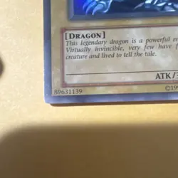 Konami Yu-Gi-Oh! Blue-Eyes White Dragon Ultra Rare Holo SDK-001 - Image 5