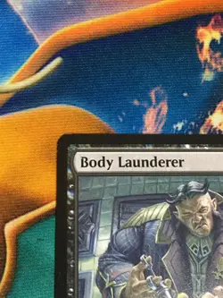 C5276 MAGIC MTG STREETS OF NEW CAPENNA BODY LAUNDERER #068 DMG MYTHIC - Image 3