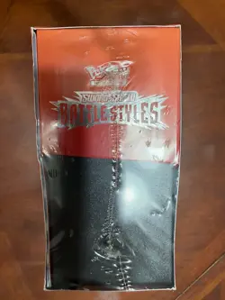 Pokemon TCG Battle Styles Elite Trainer Box ETB New & Sealed - Image 3