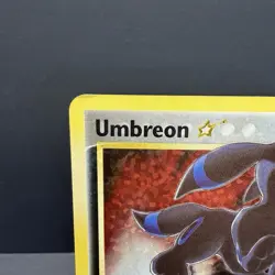 Umbreon Star 17/17 Celebrations: Classic Collection Holo Pokemon TCG - Image 2