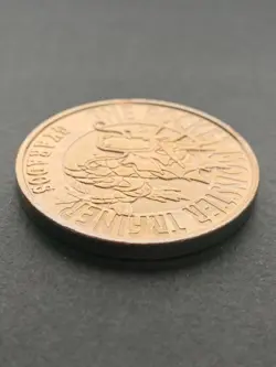 Gyarados NO.130 Pokemon Battle Coin Medal 1997 Japan Pokemon Rare Nintendo Gold - Image 5