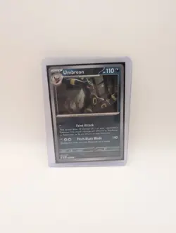 Umbreon 059/131 MASTER BALL PATTERN REVERSE HOLO Prismatic Evolutions Pokemon EN - Image 1