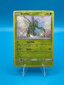 Pokemon TCG 2019 Scyther SV1/SV94 Hidden Fates Holo Rare HP/DMG - Image 1