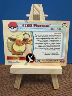 Pokemon 2000 Topps TV Flareon #136 Non-Holo Blue Logo Vintage Card - Image 2