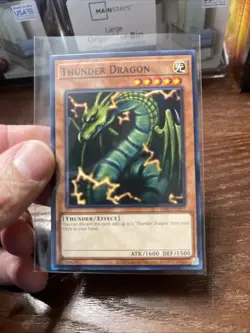 Yu-Gi-Oh Thunder Dragon MRD-EN097 Unlimited Edition - Image 1