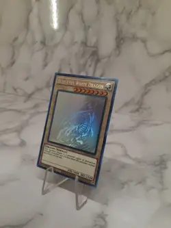 Yugioh Blue-Eyes White Dragon GFP2-EN175 Ghost Rare 1st Ed - Image 3