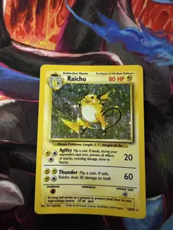 Pokemon Raichu 14/102 Base Set Holo Rare 80 HP Wizards TCG Card 1999 LP - Image 1