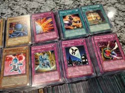 HUGE Vintage Yugioh Card Lot Of 1000! Plus 30 Vintage Rares! LOB, GX, etc. - Image 5
