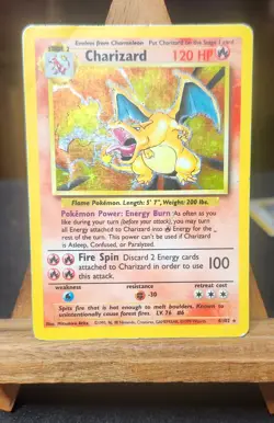 Pokemon TCG Charizard Base Set 4/102 Holo Rare 1999 Wizards 120 HP - Image 1