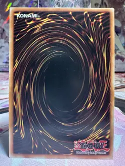 Dark Magician LOB-005 Ultra Rare Uimited Edition - Mint - YuGiOh! - Image 4