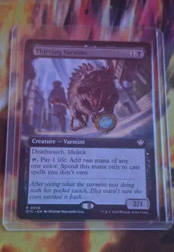 Thieving Varmint (Extended Art) Commander: Outlaws of Thunder Junction Regular - Image 1