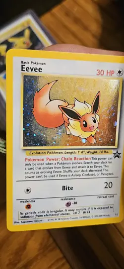 Pokemon TCG Eevee #11 Black Star Holo Promo WoTC - Image 2