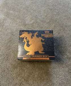 Pokemon Champion's Path Elite Trainer Box Charizard 2020 English - Image 1
