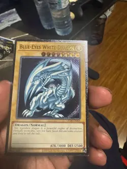 Yugioh Blue-Eyes White Dragon OP28-EN001 OTS Ultimate Rare Light Play - Image 4