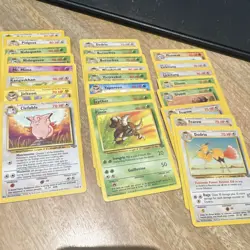 Pokemon TCG Jungle 1999 English Holo/Regular Lot has a most cards - Image 3