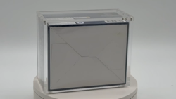 One Piece TCG OP-01 Romance Dawn White Bottom Booster Box SEALED w/Acrylic - Image 2