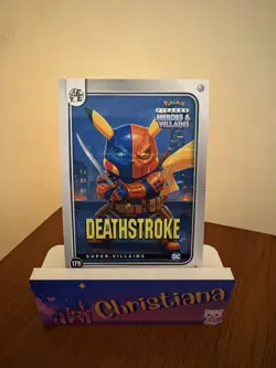Deathstroke (Pikachu) #179 Lazer Holo - Heros & Villains Flash Edition Pokemon - Image 1