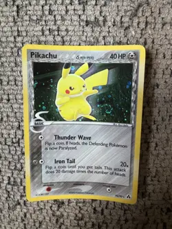 2006 Pokemon EX Legend Maker 93/92 Pikachu Holo LP Rare Card HUGE SWIRL Vintage - Image 1