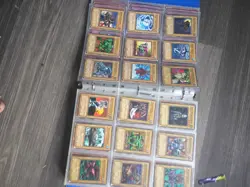 Yu-Gi-Oh Binder Collection Holos Regular And More Blue Eyes White Dragon Etc - Image 3