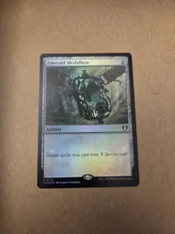 Emerald Medallion Commander Masters Foil - Image 1