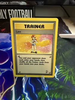 Pokemon TCG-Trainer Lass 104/130 - Base Set 2 - Image 1